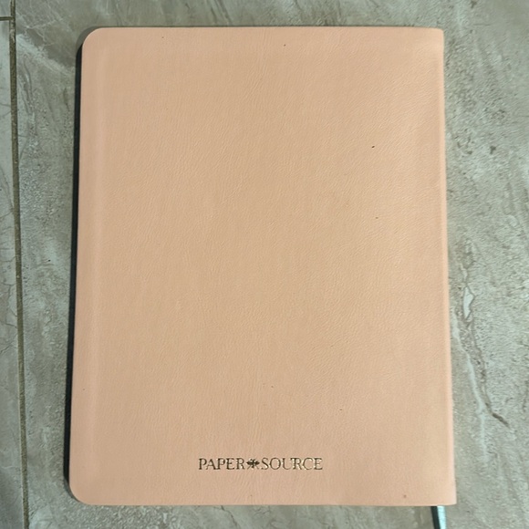 Brand new Paper Source 2024 planner - Picture 4 of 6